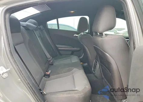 2019 Dodge Charger Sxt z USA, uszkodzony, nr VIN 2C3CDXBG9KH674669